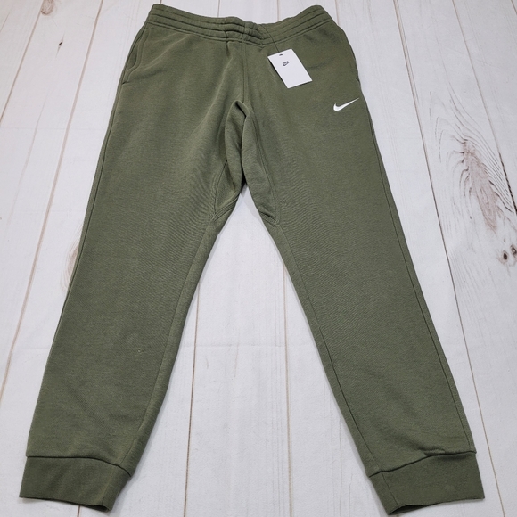 Nike Pants Nike Standard Fit Tapered Leg Olive Green Pull On